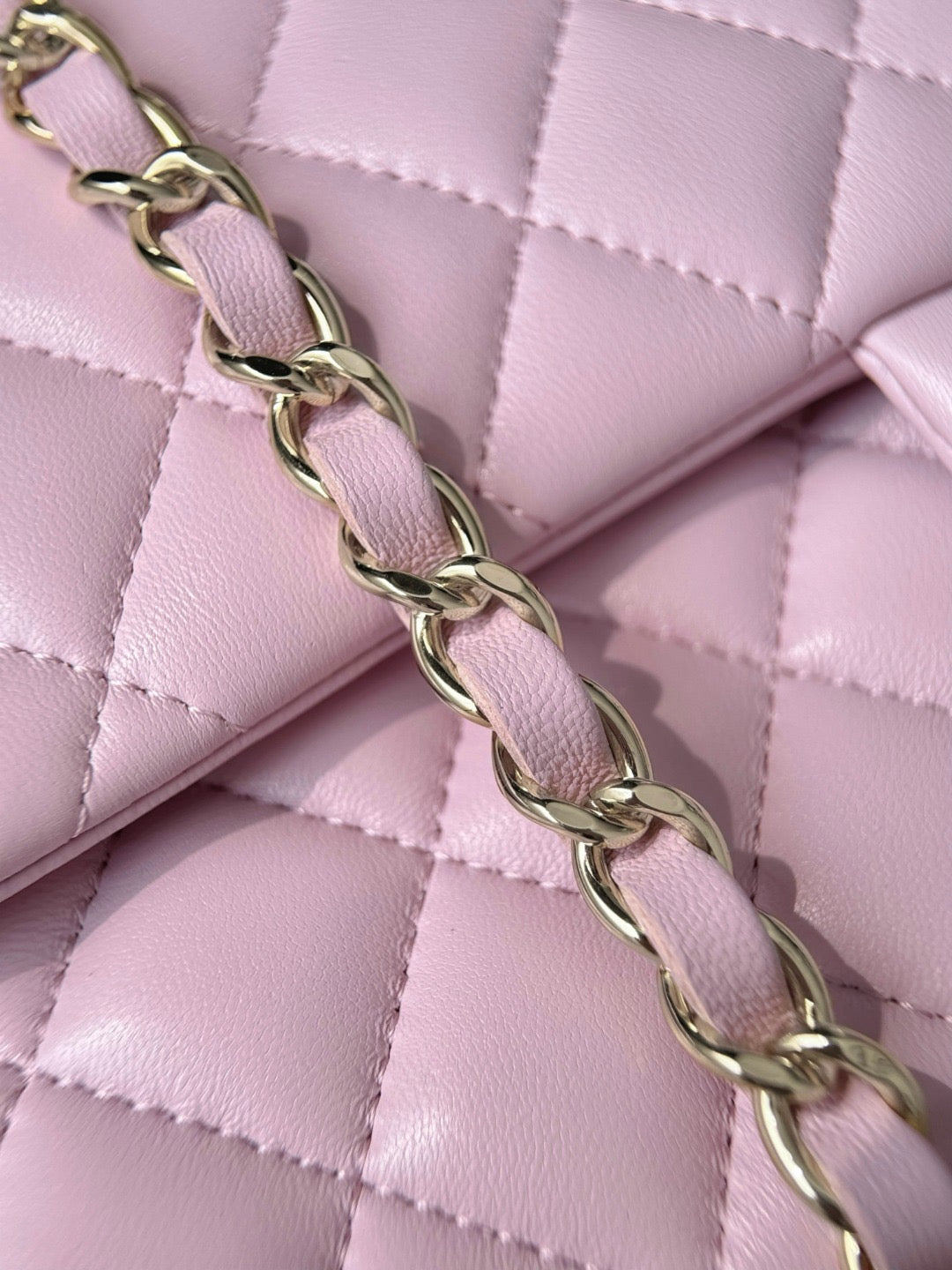 Cc classic flap bag lovers pink