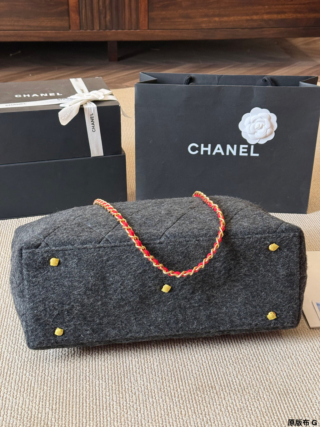 Cc 25K Grey Felt Tote Bag